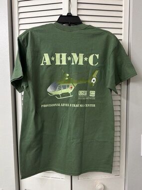 NWOT T-Shirt (size M)